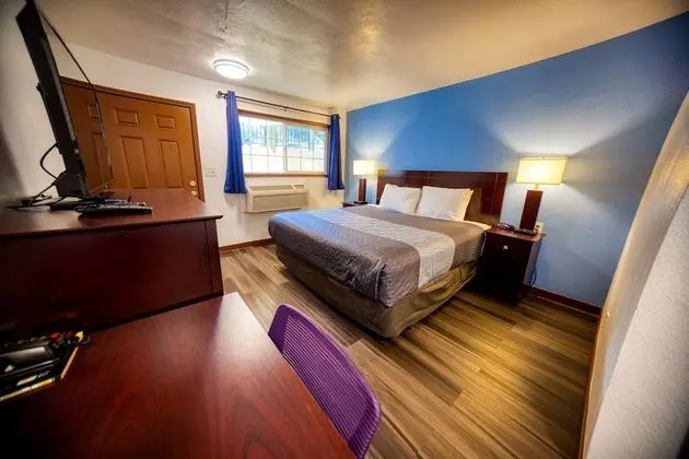 Basic Oda, 1 En Büyük (King) Boy Yatak, Sigara İçilmez