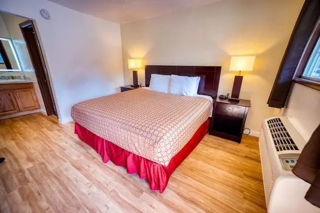 Basic Oda, 1 En Büyük (King) Boy Yatak, Sigara İçilmez