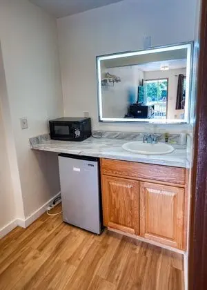 Basic Oda, 1 En Büyük (King) Boy Yatak, Sigara İçilmez