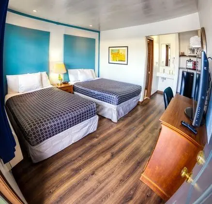 Basic Oda, 2 Büyük (Queen) Boy Yatak, Sigara İçilmez