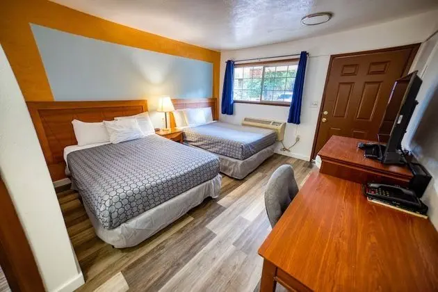 Basic Oda, 2 Büyük (Queen) Boy Yatak, Sigara İçilmez