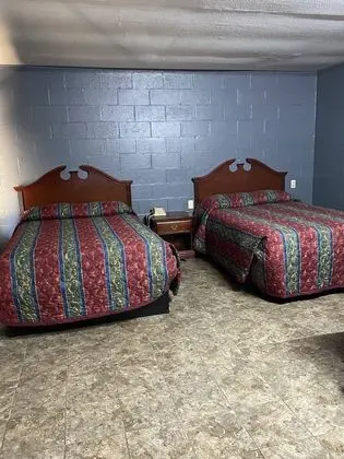 Basic Tek Büyük Yataklı Oda
