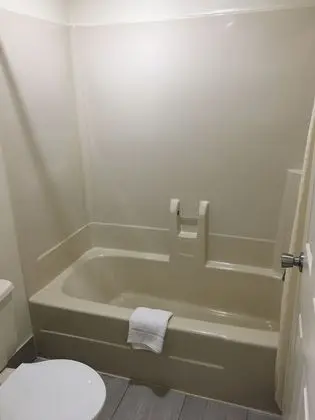 Oda, 1 Büyük (Queen) Boy Yatak, Sigara İçilmez