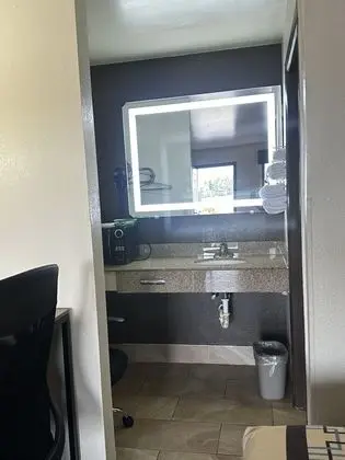 Oda, 1 Büyük (Queen) Boy Yatak, Sigara İçilmez