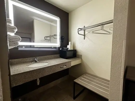 Oda, 1 Büyük (Queen) Boy Yatak, Sigara İçilmez