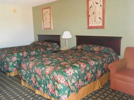 Tek Büyük Yataklı Oda, 2 Büyük (Queen) Boy Yatak, Sigara İçilebilir