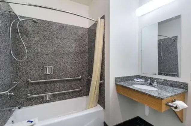 Standard Oda, 1 En Büyük (King) Boy Yatak, Engellilere Uygun