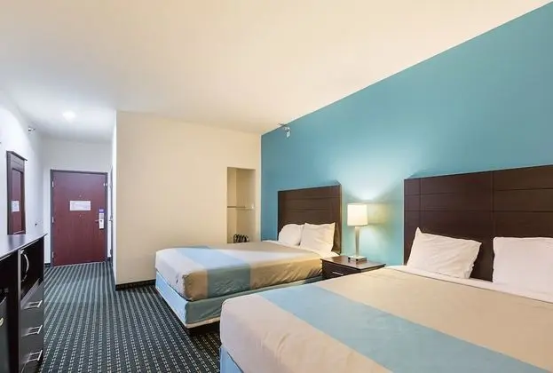 Standard Oda, 2 Büyük (Queen) Boy Yatak, Engellilere Uygun