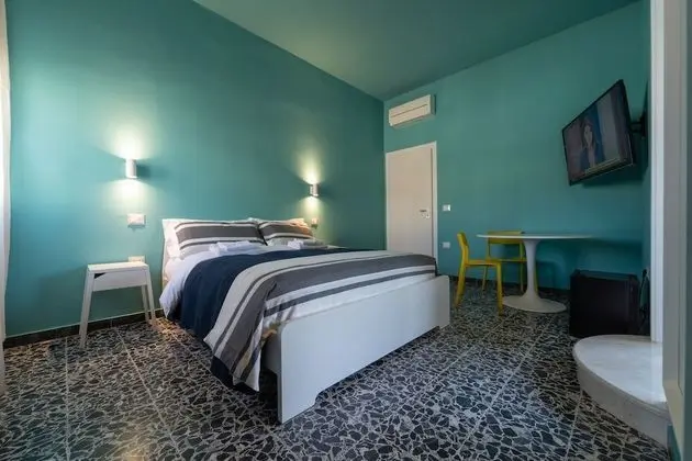 Comfort Tek Büyük Yataklı Oda