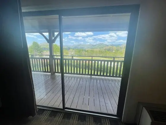 Deluxe Oda, Sigara İçilebilir, Dağ Manzaralı