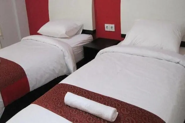 Standard Tek Büyük veya İki Ayrı Yataklı Oda (Second Floor)