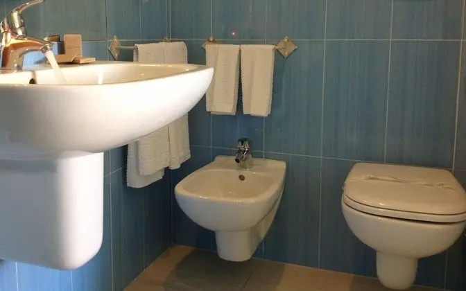 Superior Tek Büyük Yataklı Oda, Veranda, Bahçe Manzaralı