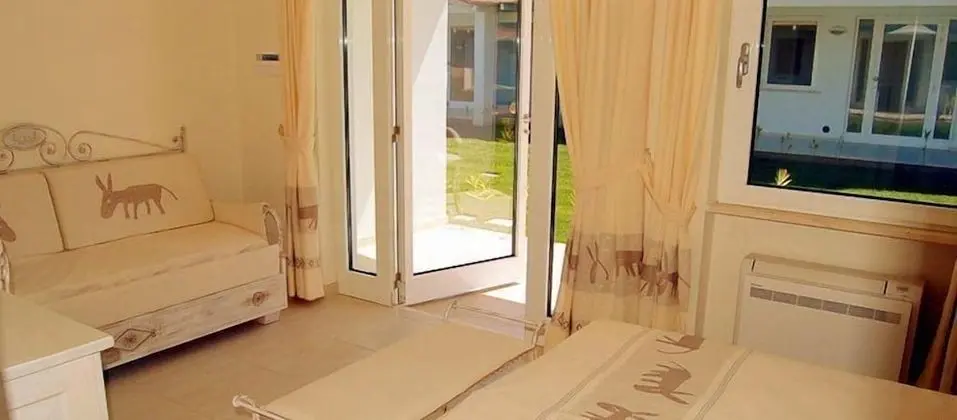 Üç Kişilik Oda, Veranda, Bahçe Manzaralı