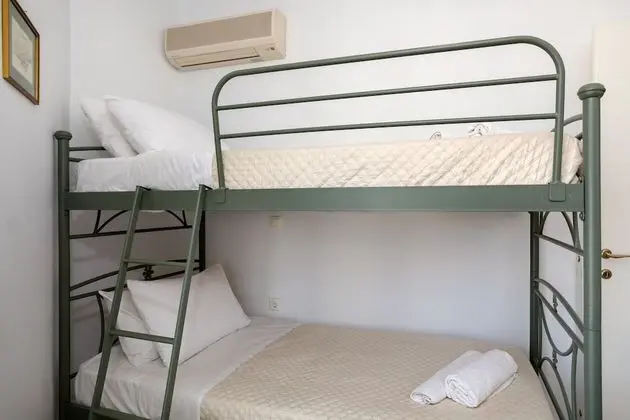 Villa, 4 Yatak Odası, Şömine
