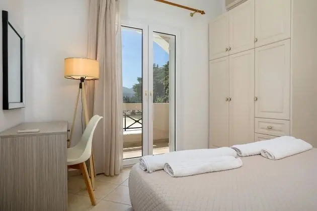 Villa, 4 Yatak Odası, Şömine