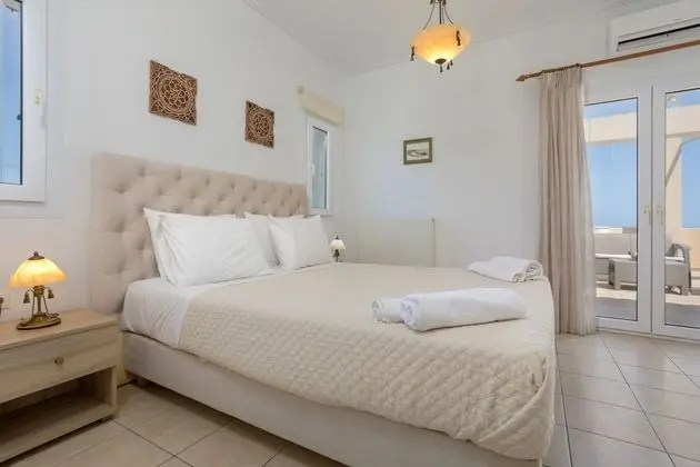 Villa, 4 Yatak Odası, Şömine