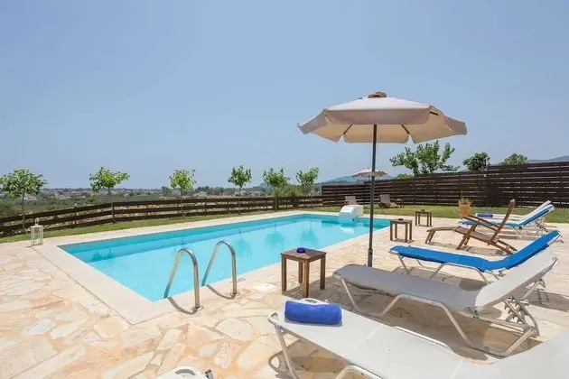 Villa, 4 Yatak Odası, Şömine