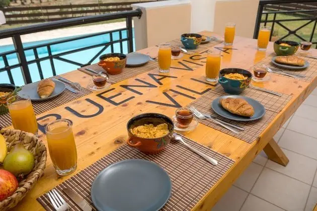 Villa, 4 Yatak Odası, Şömine