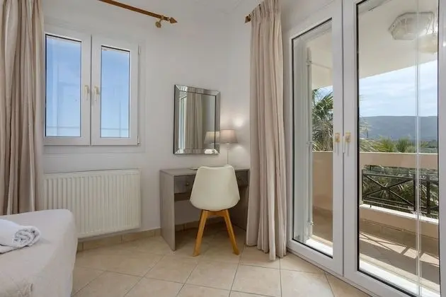 Villa, 4 Yatak Odası, Şömine