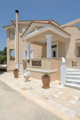 Villa, 4 Yatak Odası, Şömine
