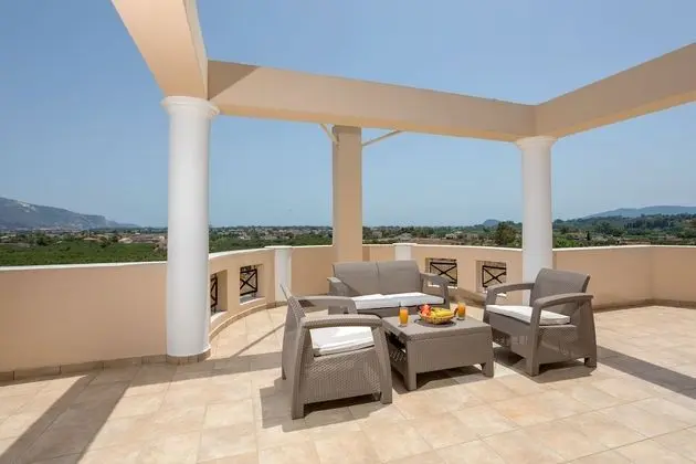 Villa, 4 Yatak Odası, Şömine