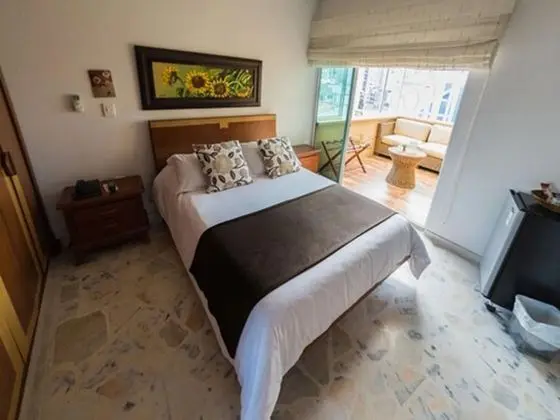 Standard Tek Büyük Yataklı Oda