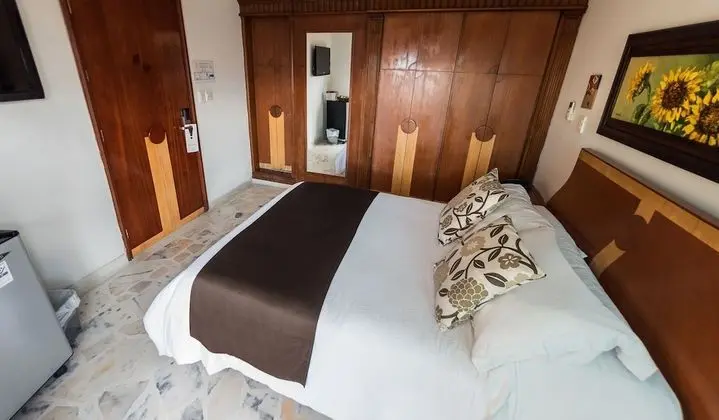 Standard Tek Büyük Yataklı Oda