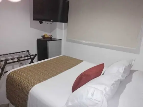 Standard Tek Büyük Yataklı Oda