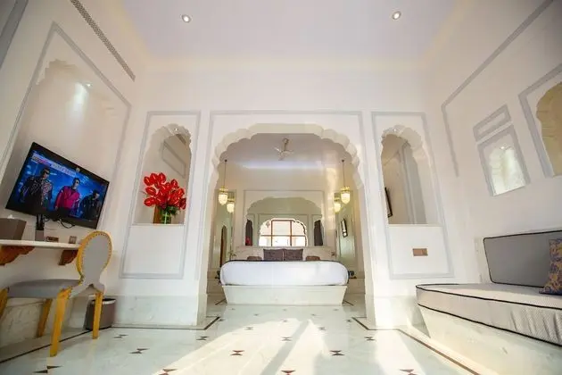 Villa, Kişiye Özel Havuzlu, Havuz Kenarı