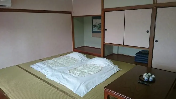 Traditional Oda, Sigara İçilmez (Japanese Family Room)