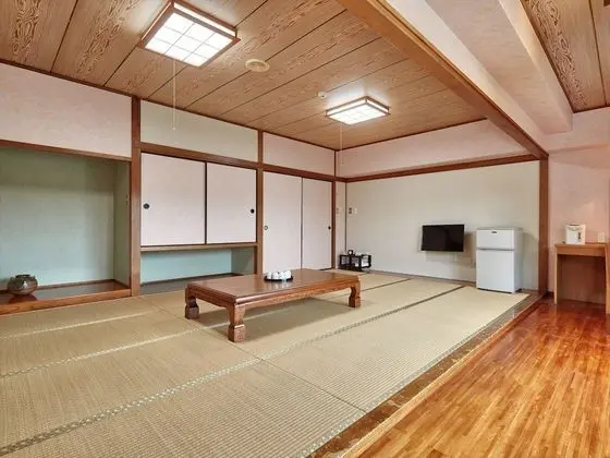 Traditional Oda, Sigara İçilmez (Japanese Family Room)