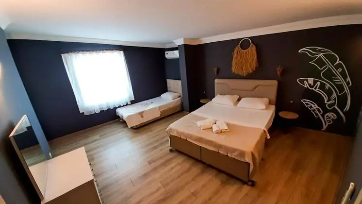 Apart Oda, Kısmi Deniz Manzaralı, Balkonlu