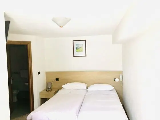 Economy Tek Büyük Yataklı Oda, 2 Tek Kişilik Yatak, Penceresiz