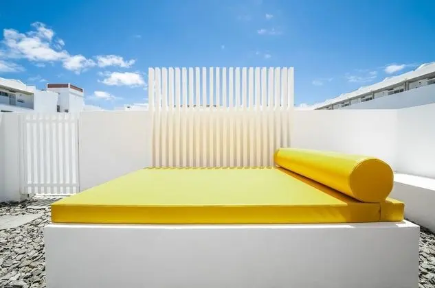 Dubleks, 2 Yatak Odası, Balkon, Avlu Manzaralı