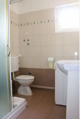 Apart Daire (Buffalo - 150m from the beach & parki)