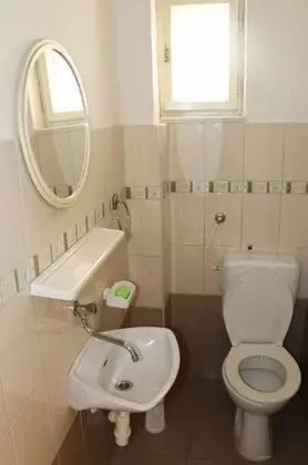 Apart Daire (Buffalo - 150m from the beach & parki)