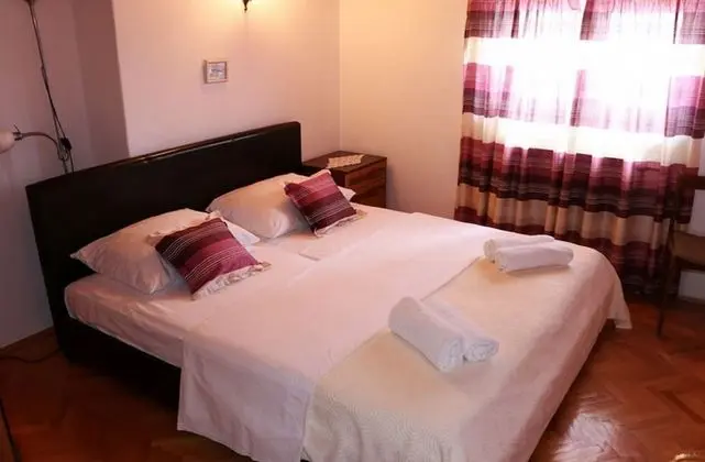 Apart Daire (Buffalo - 150m from the beach & parki)