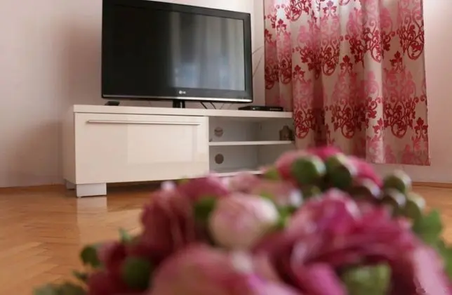 Apart Daire (Buffalo - 150m from the beach & parki)