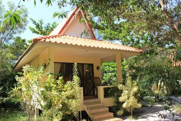 Deluxe Bungalow with Fan
