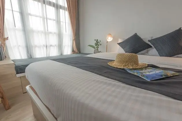 Economy Bigger Room with Refrigerator