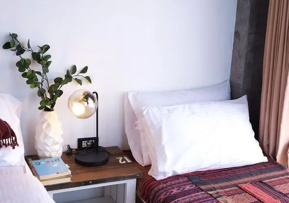 Economy Bigger Room with Refrigerator