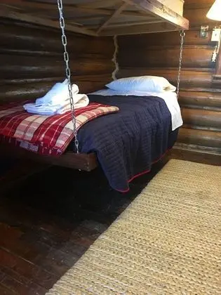 Basic Kulübe, Birden Çok Yatak, Dağ Manzaralı