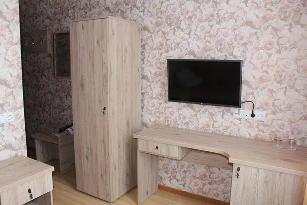 Classic Tek Büyük Yataklı Oda (with Shower)