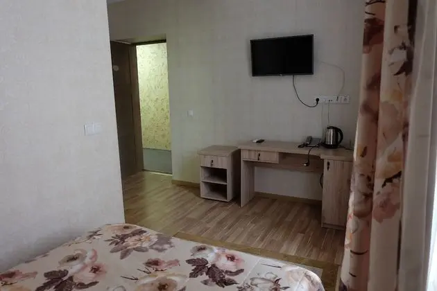 Classic Tek Büyük Yataklı Oda (with Shower)