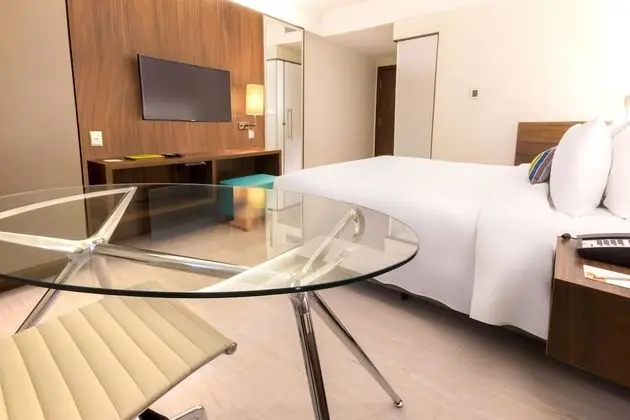 Luxo Queen
