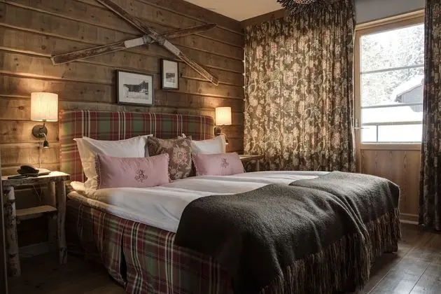 İki Ayrı Yataklı Oda (Third person sleeps in extra bed)