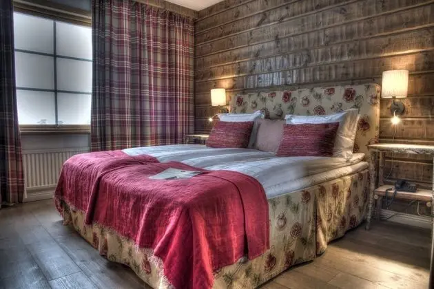 İki Ayrı Yataklı Oda (Third person sleeps in extra bed)