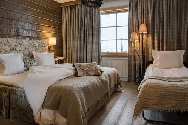 İki Ayrı Yataklı Oda (Third person sleeps in extra bed)