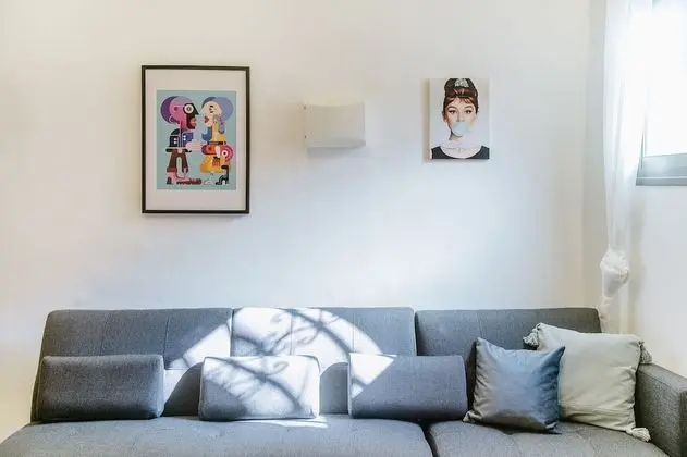 Studio with Kitchen and Gallery