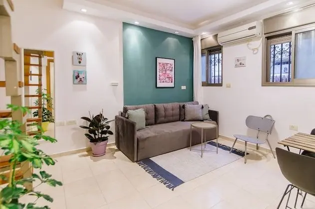 Two connected Studios with Kitchens and Galleries